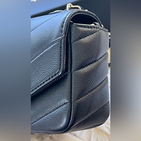 CHANEL Chevron V Stitch Chain Shoulder Bag Leather Black - Picture 11 of 14